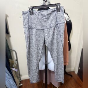 Zella Gray High-Waisted capri Leggings